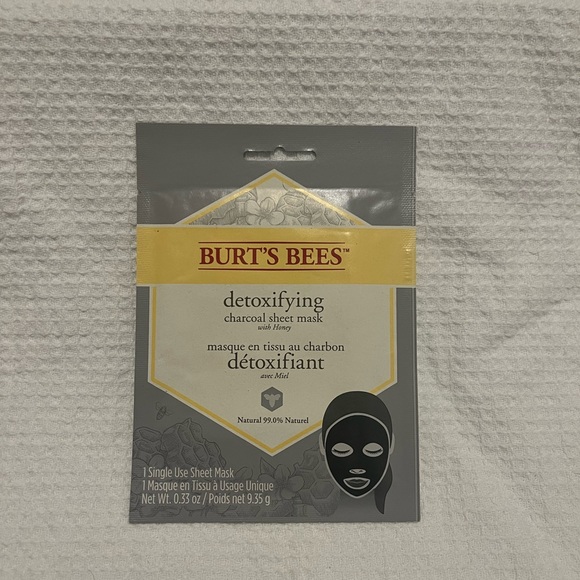Burt’s Bees Value Pack Face Masks - Picture 7 of 9